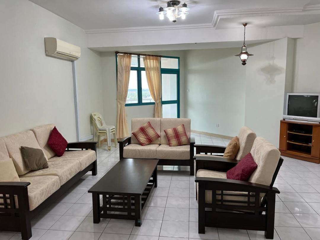 My Daily Homestay - Miri Times Square Room photo